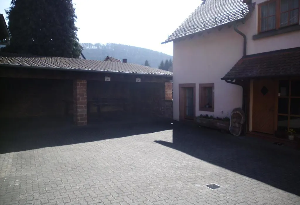 Pension - Gästehaus Zum Pfälzerwald-1